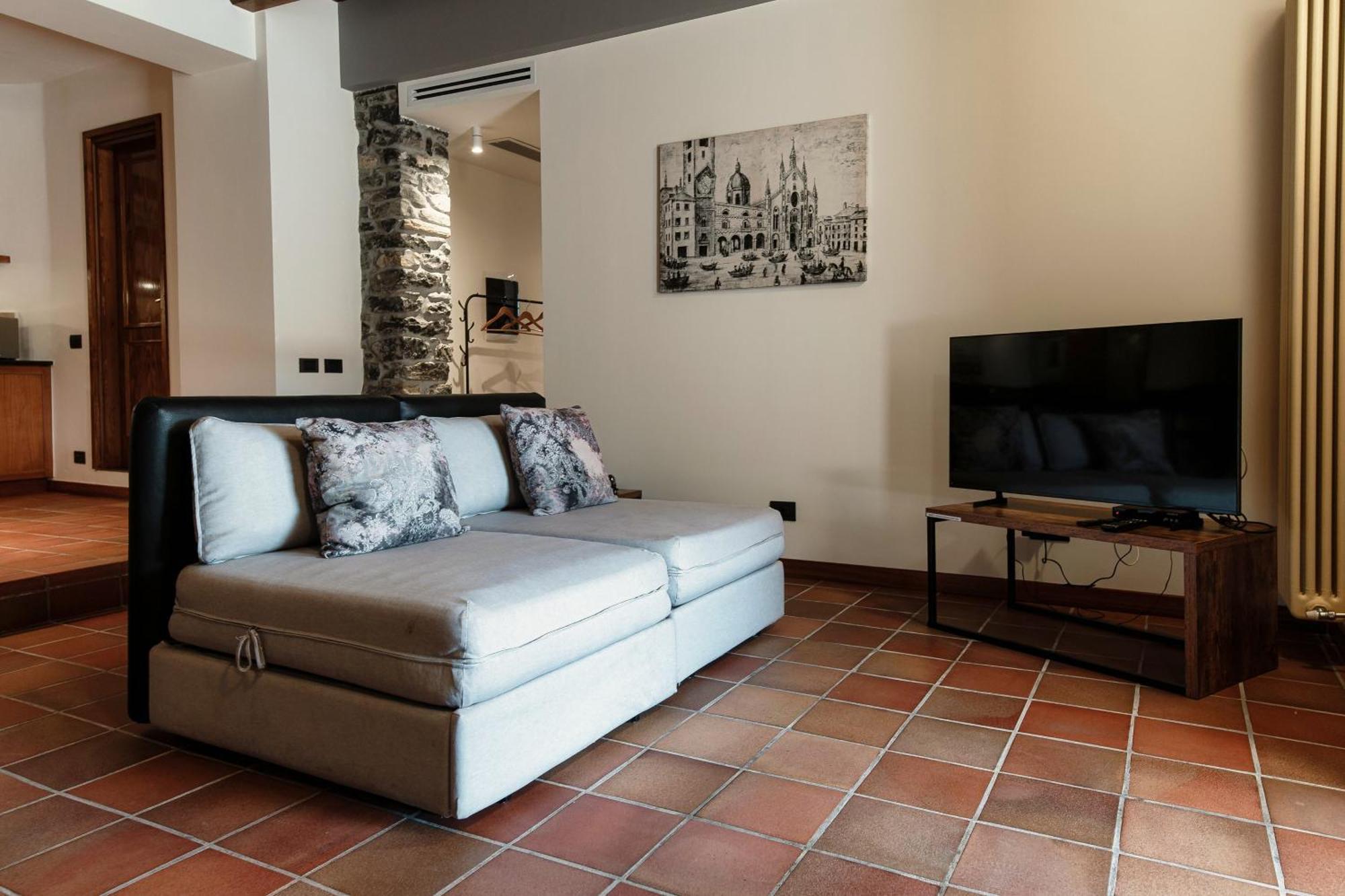 Crotto Polirolo - The House Of Travelers Διαμέρισμα Τσερνόμπιο Εξωτερικό φωτογραφία