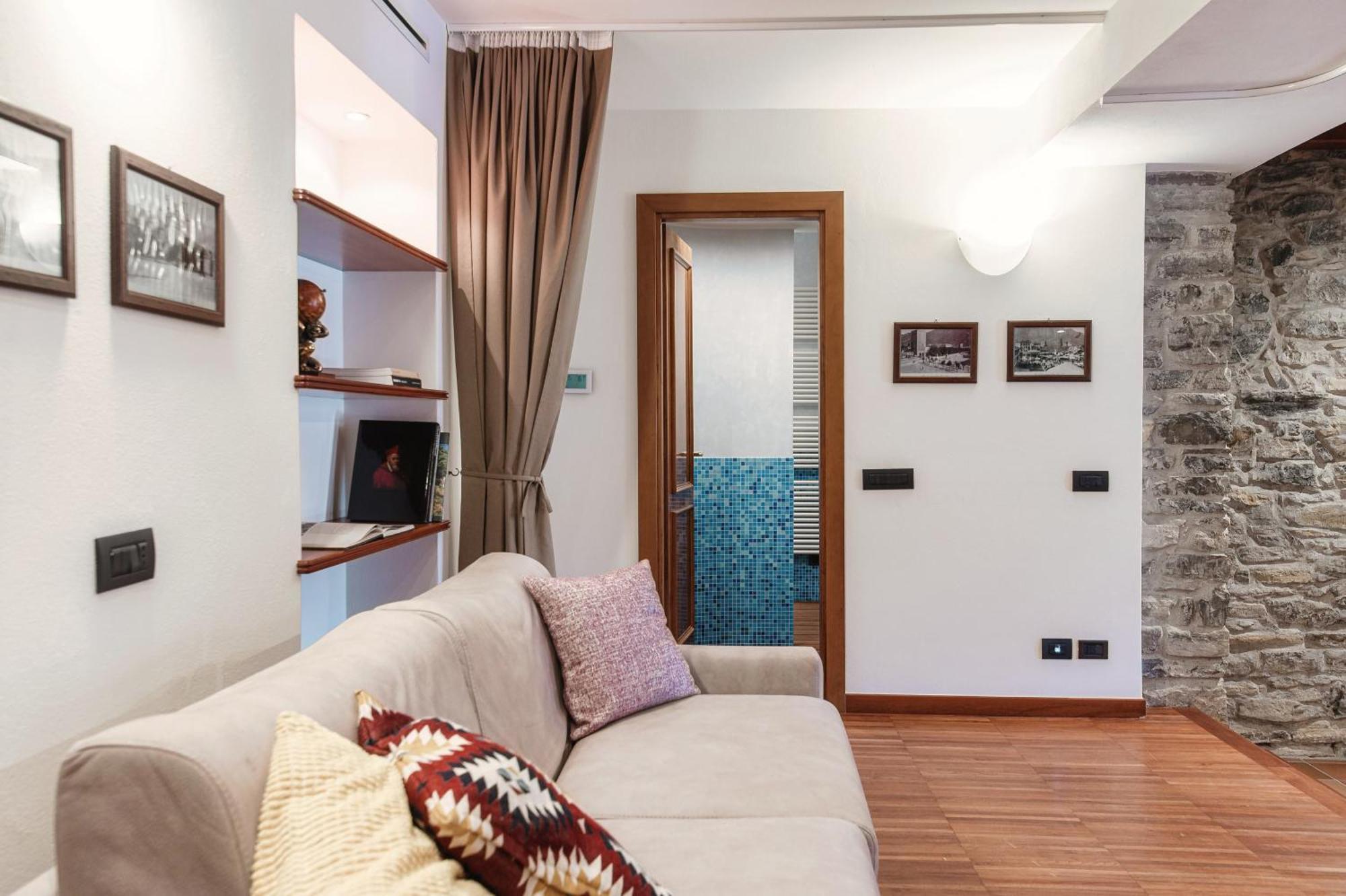 Crotto Polirolo - The House Of Travelers Διαμέρισμα Τσερνόμπιο Εξωτερικό φωτογραφία