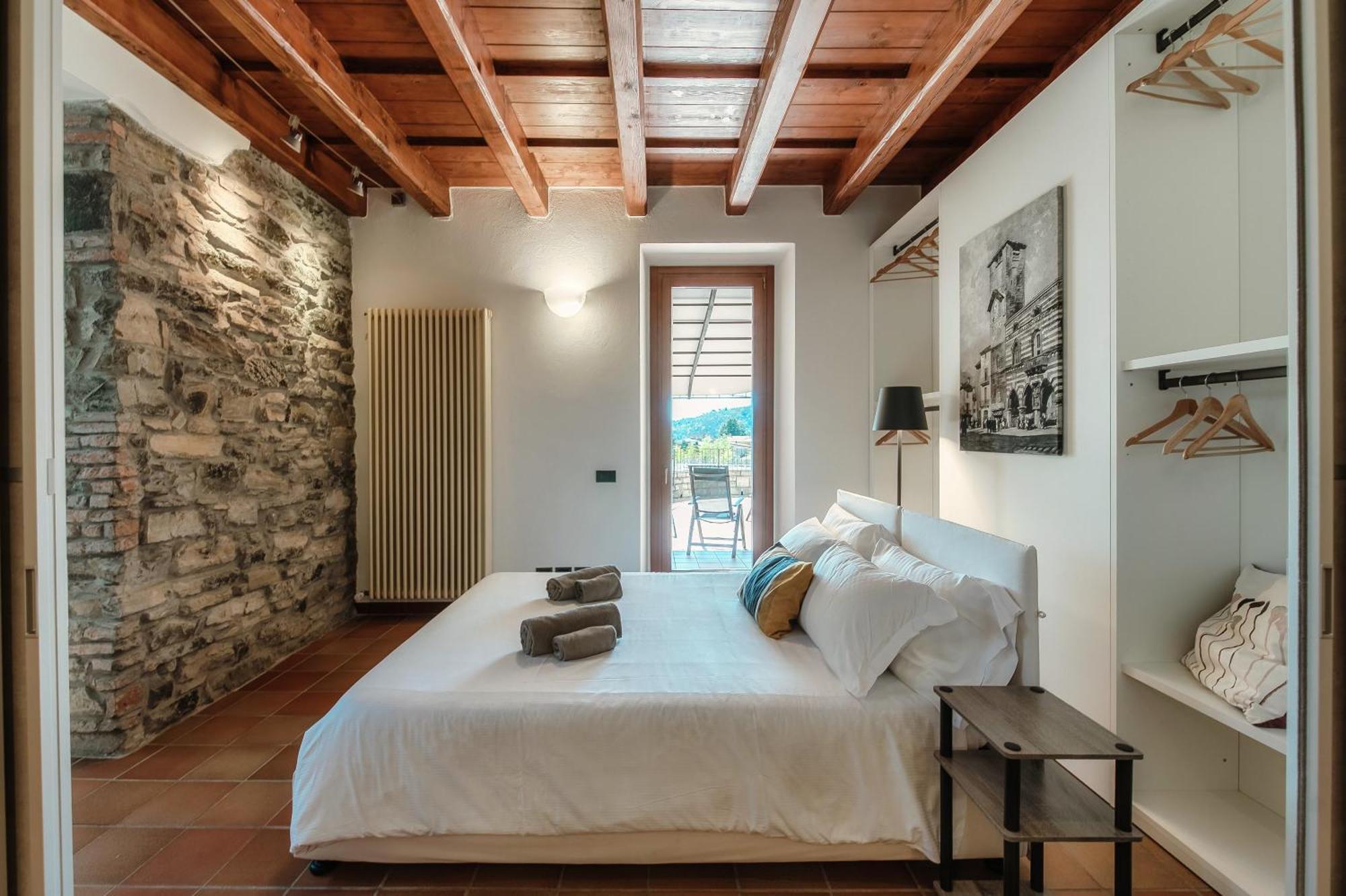 Crotto Polirolo - The House Of Travelers Διαμέρισμα Τσερνόμπιο Εξωτερικό φωτογραφία
